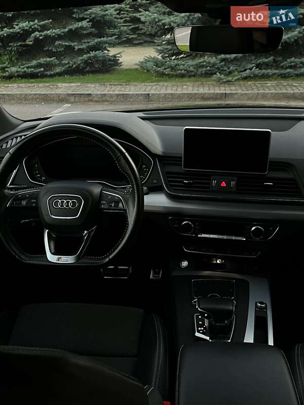 Внедорожник / Кроссовер Audi Q5 2017 в Львове фото 4 Внедорожник / Кроссовер Audi Q5 2017 в Львове