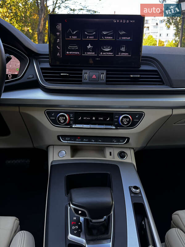 Позашляховик / Кросовер Audi Q5 2021 в Києві
