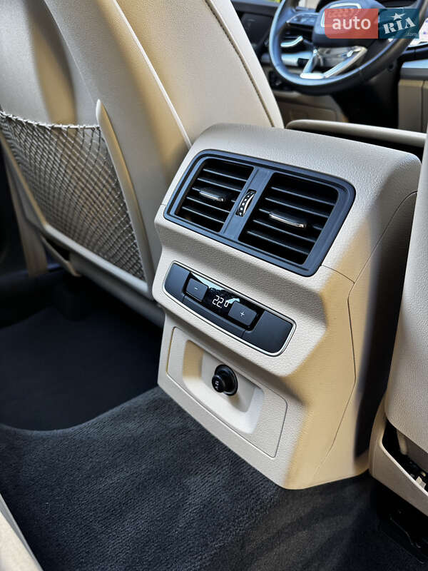 Позашляховик / Кросовер Audi Q5 2021 в Києві
