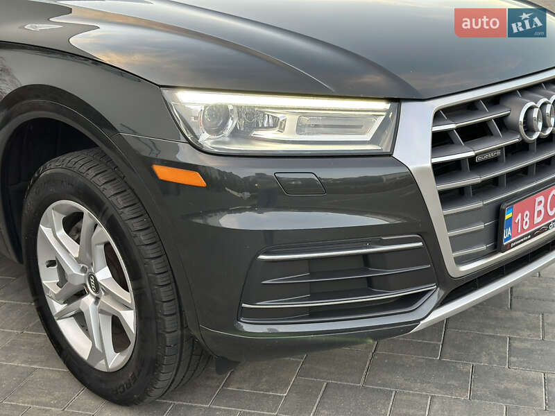 Внедорожник / Кроссовер Audi Q5 2016 в Луцке