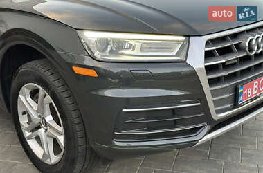 Внедорожник / Кроссовер Audi Q5 2016 в 