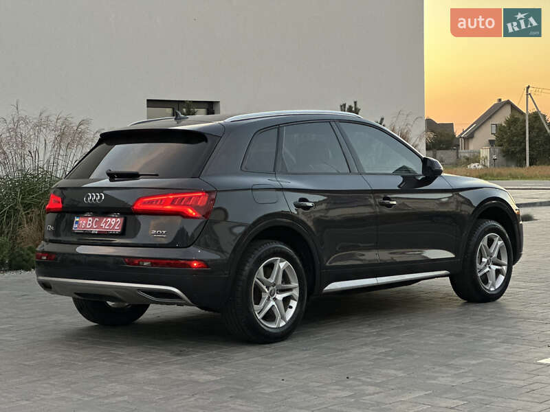 Внедорожник / Кроссовер Audi Q5 2016 в Луцке