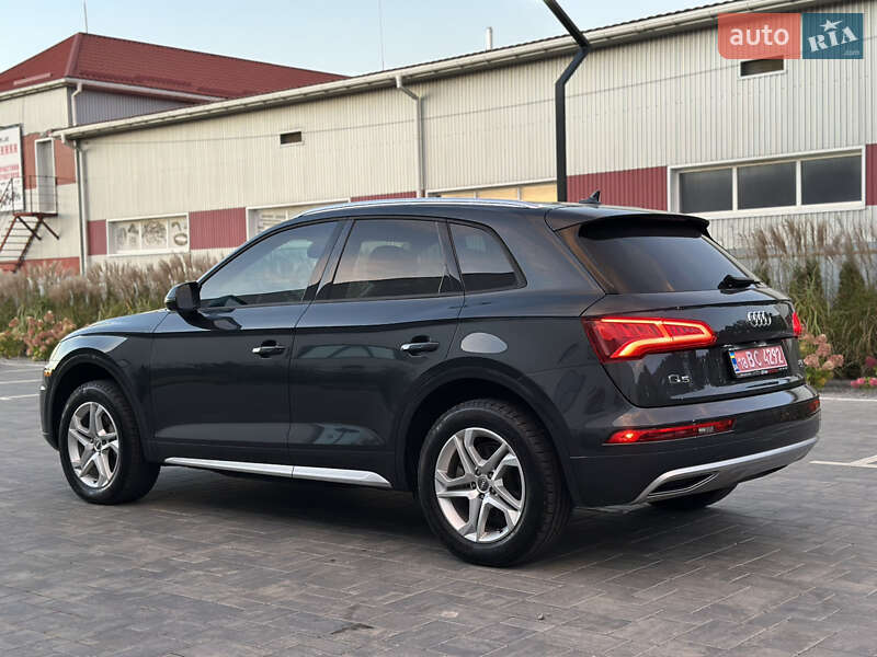 Внедорожник / Кроссовер Audi Q5 2016 в Луцке