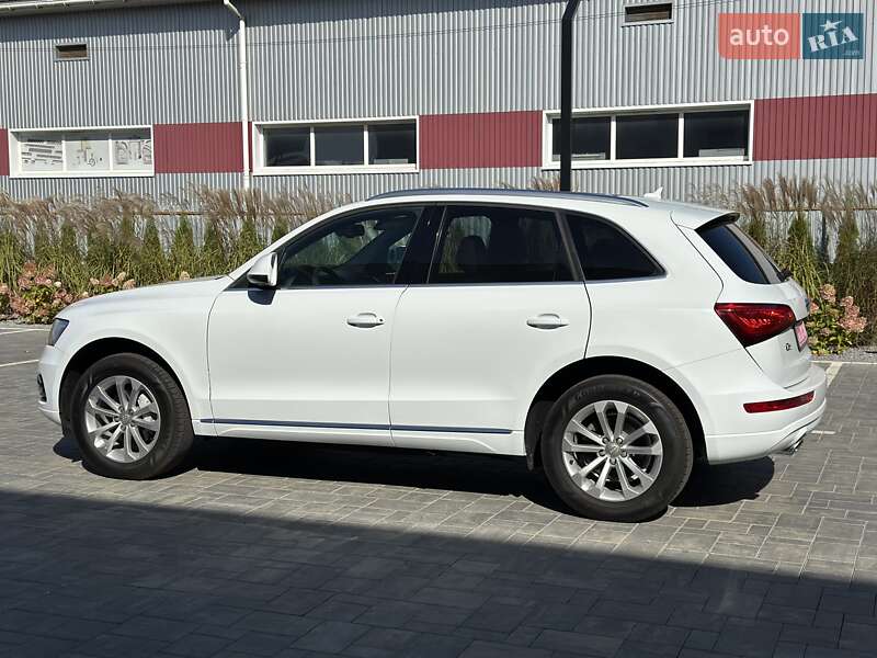 Позашляховик / Кросовер Audi Q5 2014 в Луцьку