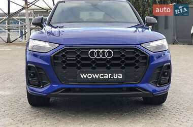 Внедорожник / Кроссовер Audi Q5 2021 в 