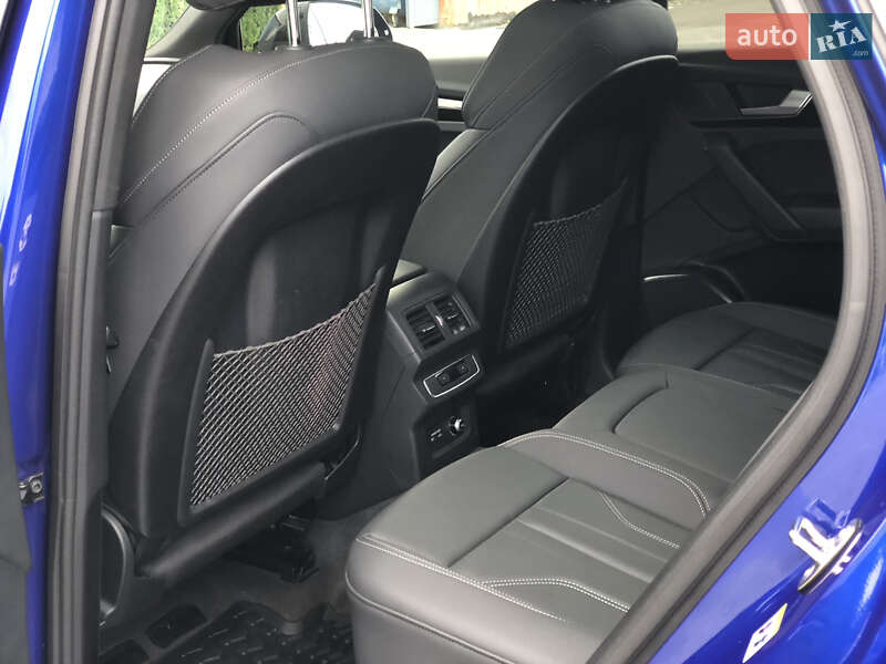 Внедорожник / Кроссовер Audi Q5 2021 в Черновцах