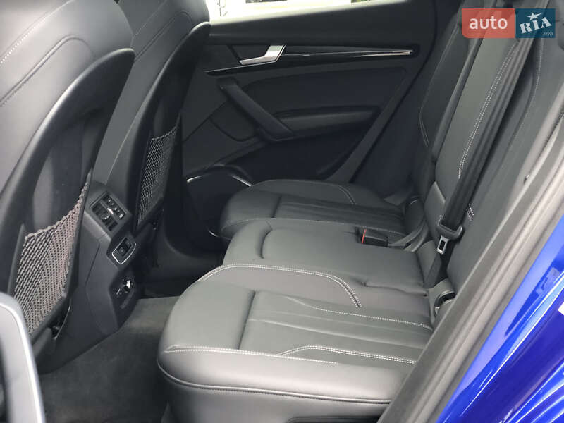 Внедорожник / Кроссовер Audi Q5 2021 в Черновцах