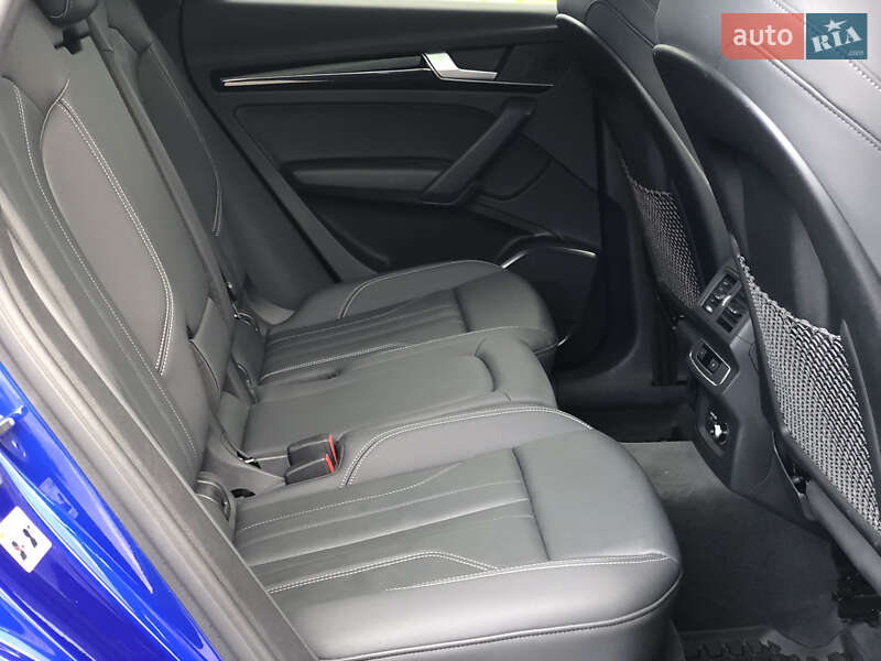 Внедорожник / Кроссовер Audi Q5 2021 в Черновцах