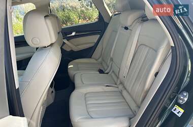 Внедорожник / Кроссовер Audi Q5 2017 в 