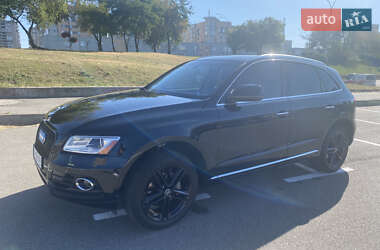 Внедорожник / Кроссовер Audi Q5 2015 в 