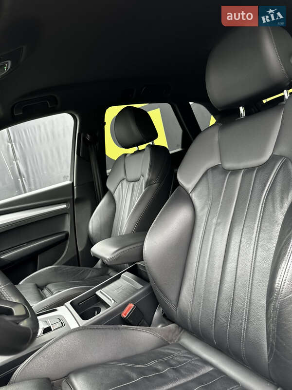 Позашляховик / Кросовер Audi Q5 2017 в Львові