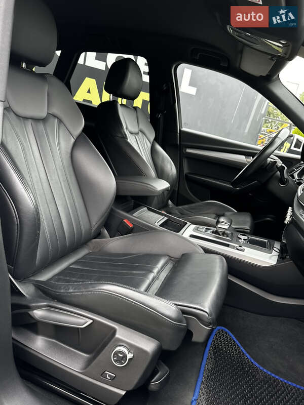 Позашляховик / Кросовер Audi Q5 2017 в Львові
