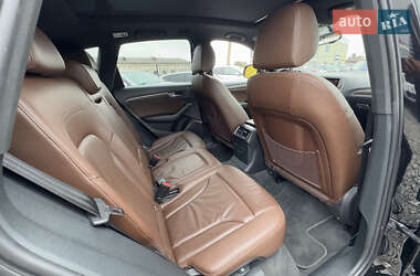 Позашляховик / Кросовер Audi Q5 2015 в 