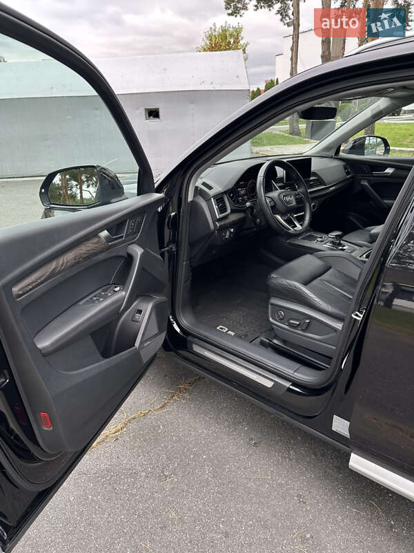 Внедорожник / Кроссовер Audi Q5 2018 в Вараше