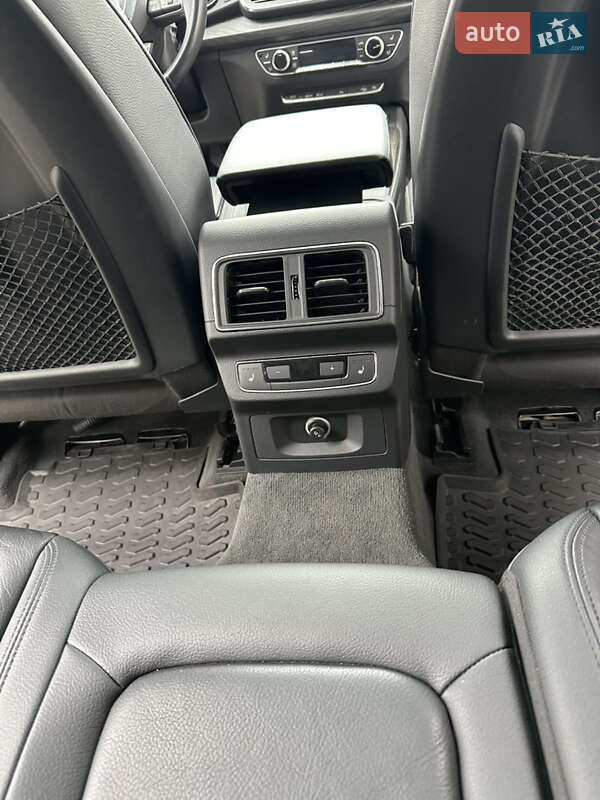 Внедорожник / Кроссовер Audi Q5 2018 в Вараше