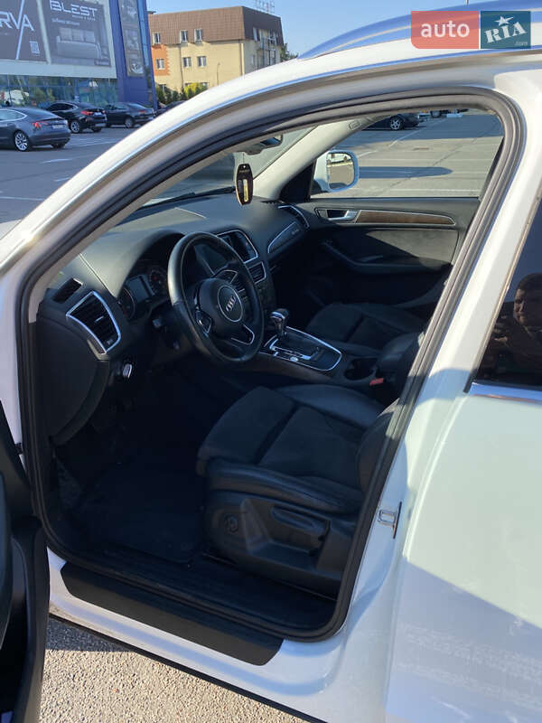 Позашляховик / Кросовер Audi Q5 2014 в Києві