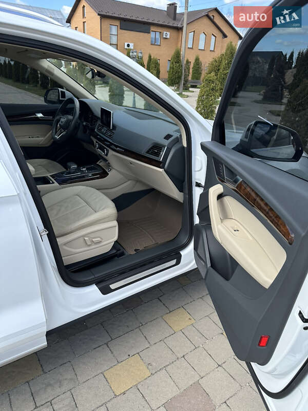 Внедорожник / Кроссовер Audi Q5 2018 в Вараше