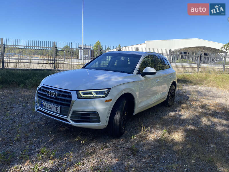 Внедорожник / Кроссовер Audi Q5 2020 в Василькове