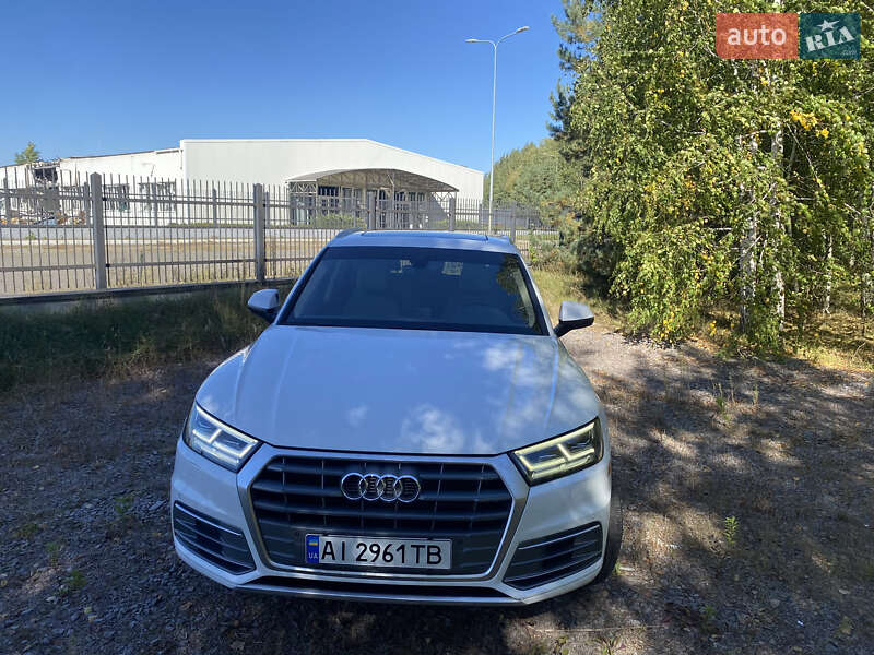 Внедорожник / Кроссовер Audi Q5 2020 в Василькове