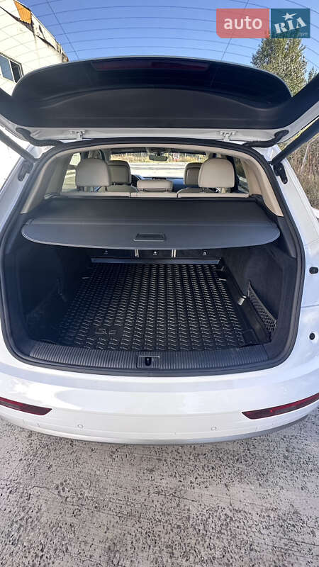 Внедорожник / Кроссовер Audi Q5 2020 в Василькове