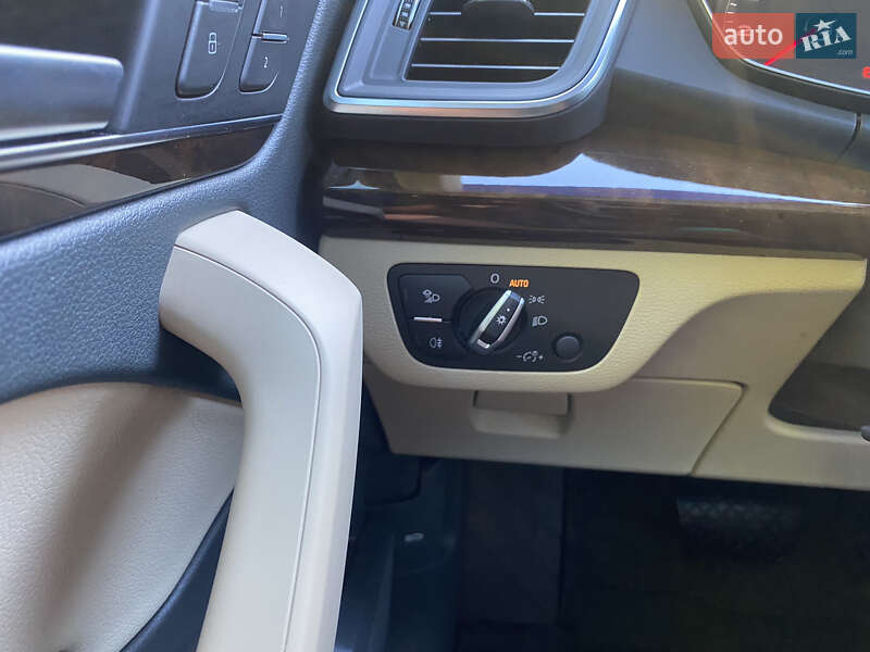 Внедорожник / Кроссовер Audi Q5 2020 в Василькове