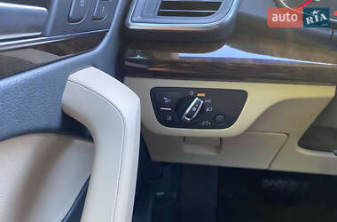Позашляховик / Кросовер Audi Q5 2020 в 