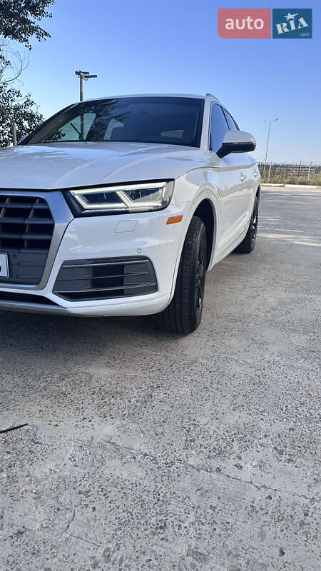 Внедорожник / Кроссовер Audi Q5 2020 в Василькове