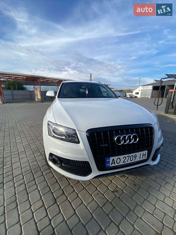 Позашляховик / Кросовер Audi Q5 2012 в Мукачевому