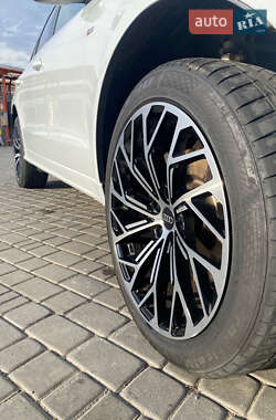Внедорожник / Кроссовер Audi Q5 2012 в 