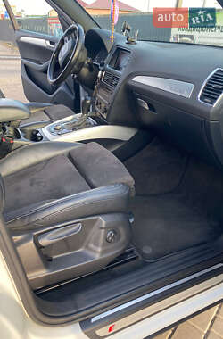 Внедорожник / Кроссовер Audi Q5 2012 в 