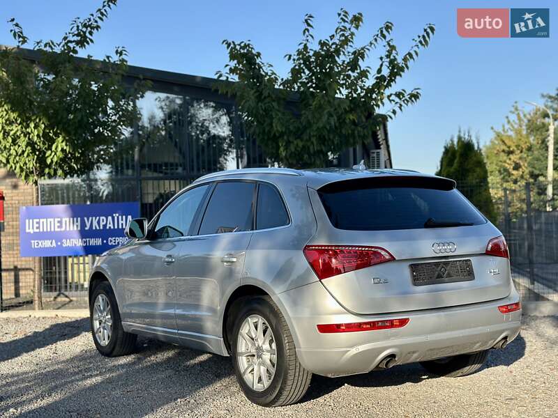Внедорожник / Кроссовер Audi Q5 2010 в Виннице