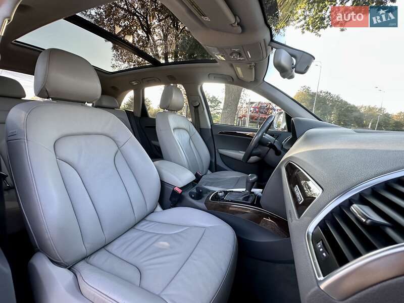 Внедорожник / Кроссовер Audi Q5 2010 в Виннице
