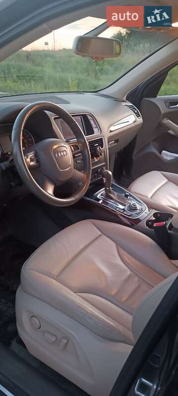 Внедорожник / Кроссовер Audi Q5 2011 в Львове