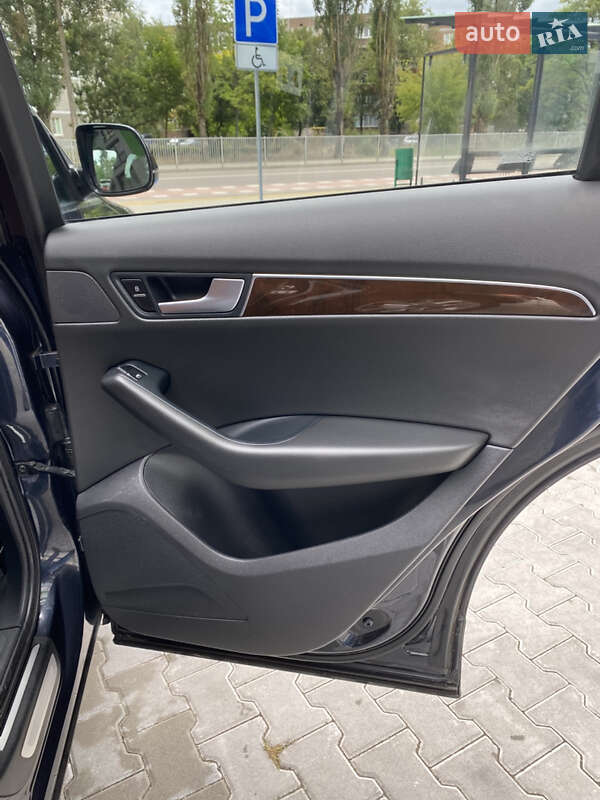 Внедорожник / Кроссовер Audi Q5 2012 в Вараше фото 41 Внедорожник / Кроссовер Audi Q5 2012 в Вараше