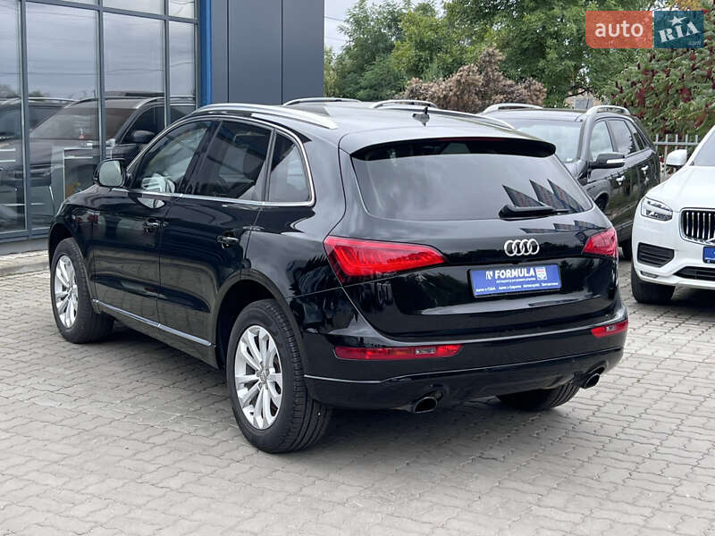 Внедорожник / Кроссовер Audi Q5 2014 в Нововолынске