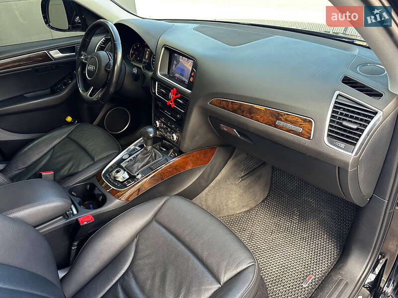 Позашляховик / Кросовер Audi Q5 2015 в Дніпрі