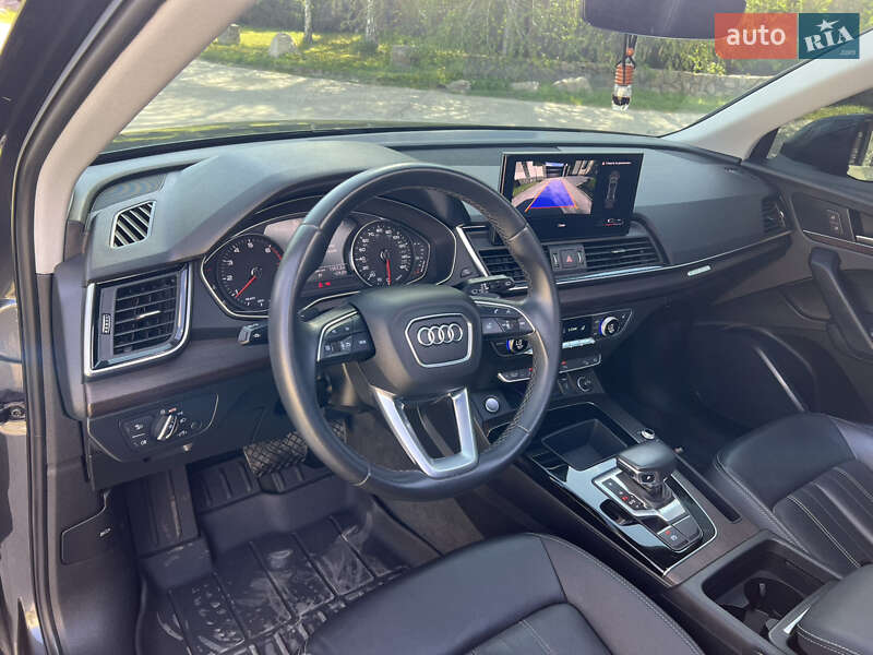 Внедорожник / Кроссовер Audi Q5 2020 в Новомосковске