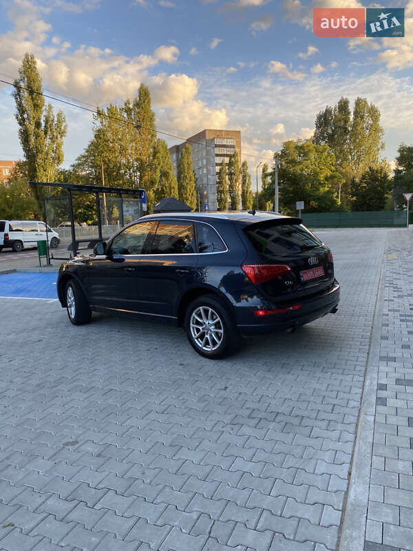 Внедорожник / Кроссовер Audi Q5 2012 в Вараше фото 5 Внедорожник / Кроссовер Audi Q5 2012 в Вараше