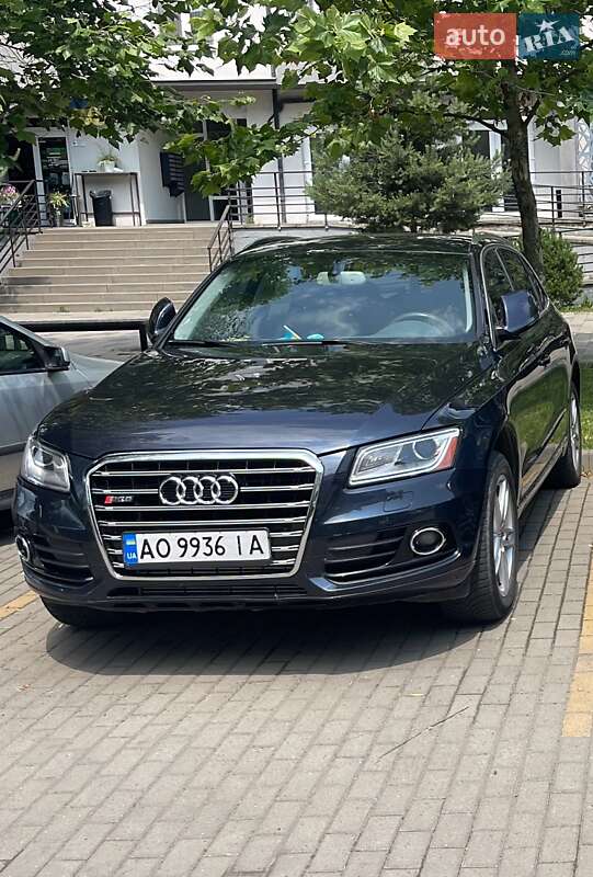 Внедорожник / Кроссовер Audi Q5 2012 в 