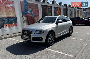 Позашляховик / Кросовер Audi Q5 2012 в 