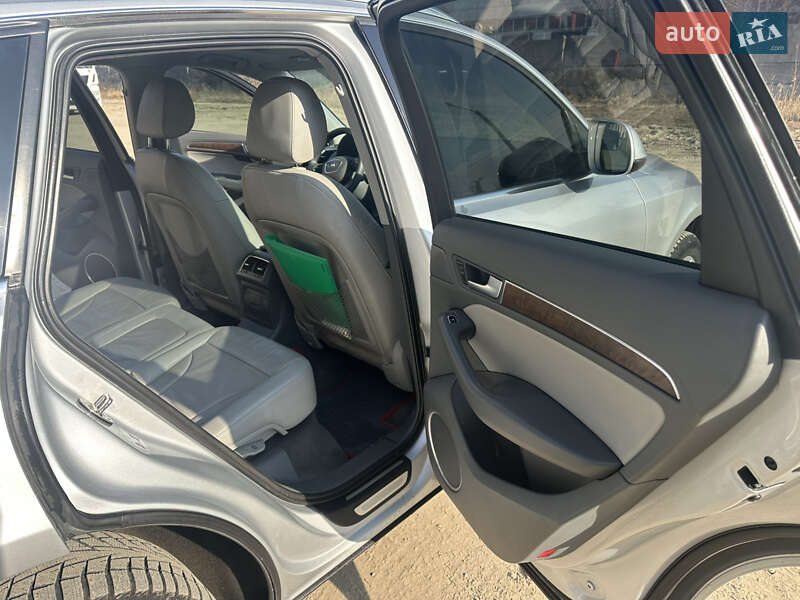 Внедорожник / Кроссовер Audi Q5 2012 в Львове