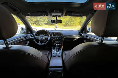 Внедорожник / Кроссовер Audi Q5 2015 в 