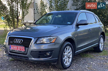 Внедорожник / Кроссовер Audi Q5 2012 в 