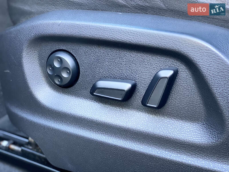 Внедорожник / Кроссовер Audi Q5 2012 в Киеве