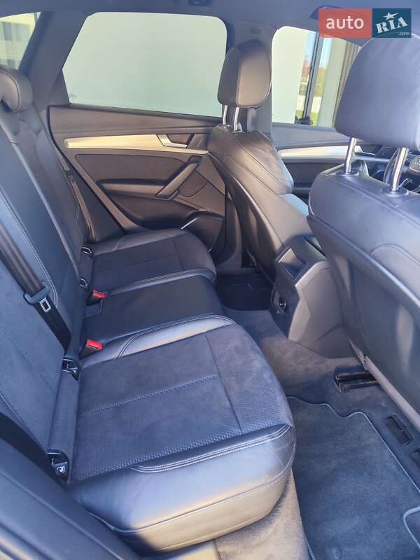 Внедорожник / Кроссовер Audi Q5 2018 в Львове