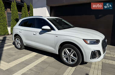 Внедорожник / Кроссовер Audi Q5 2024 в 
