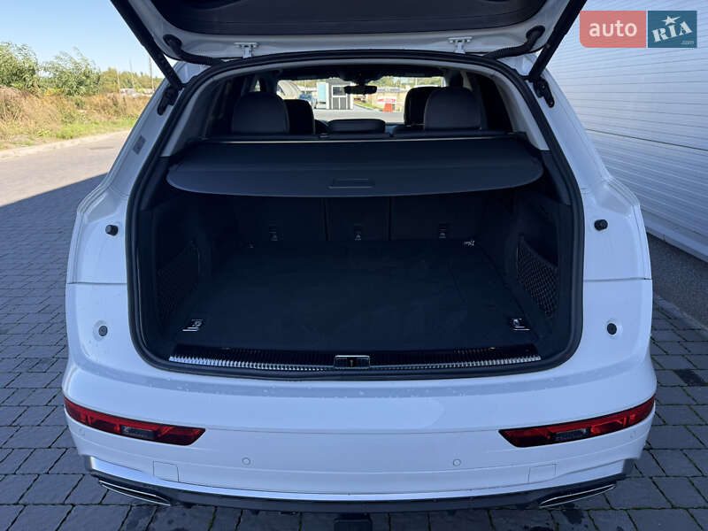 Внедорожник / Кроссовер Audi Q5 2024 в Львове