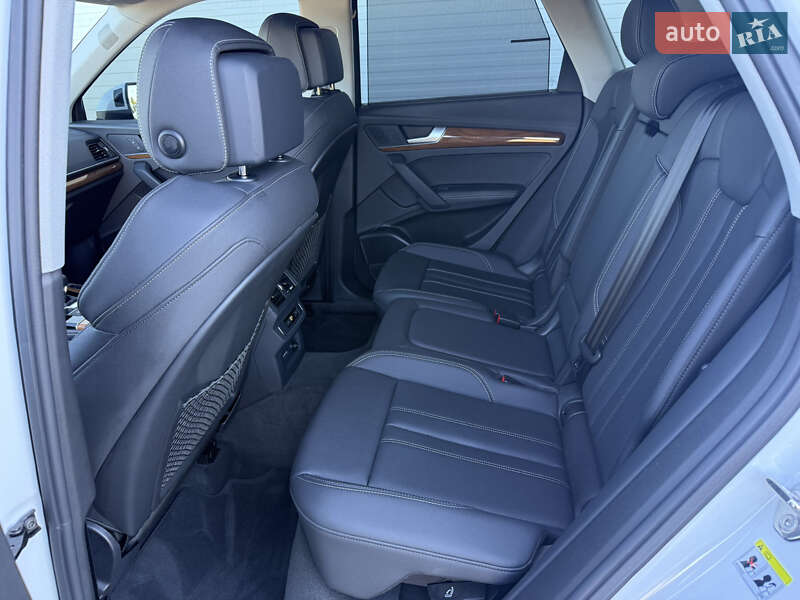 Внедорожник / Кроссовер Audi Q5 2024 в Львове