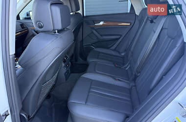 Внедорожник / Кроссовер Audi Q5 2024 в 