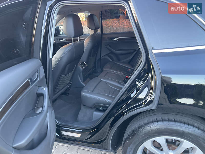 Внедорожник / Кроссовер Audi Q5 2013 в Луцке